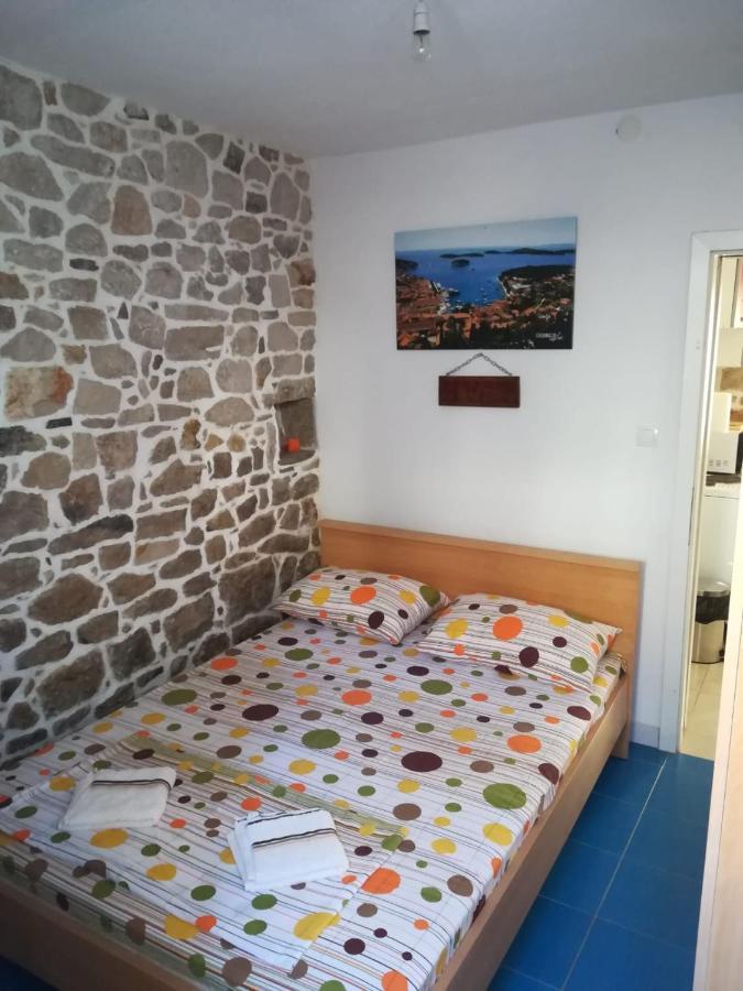 Holiday House Popovic Sućuraj Dış mekan fotoğraf