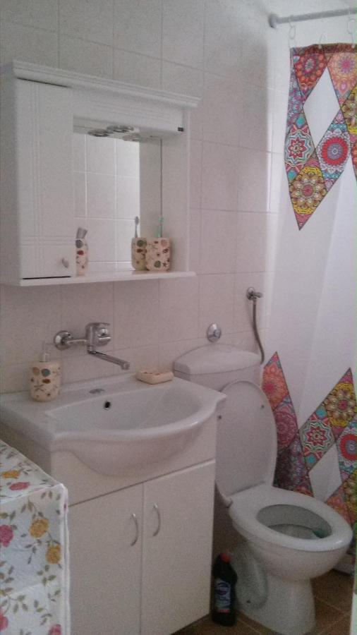 Holiday House Popovic Sućuraj Dış mekan fotoğraf