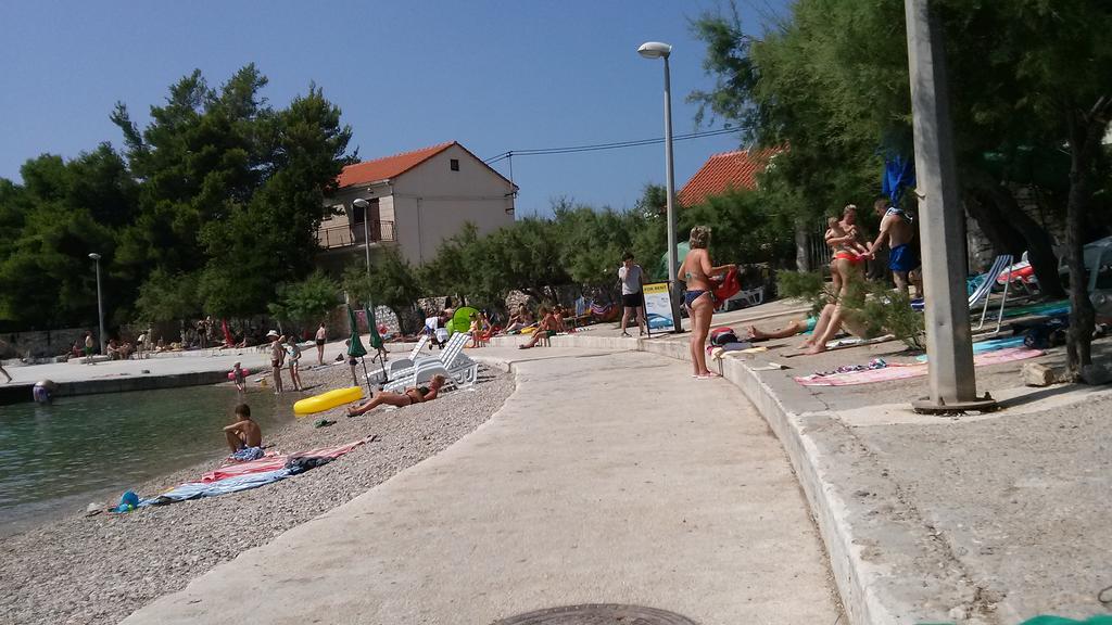 Holiday House Popovic Sućuraj Dış mekan fotoğraf