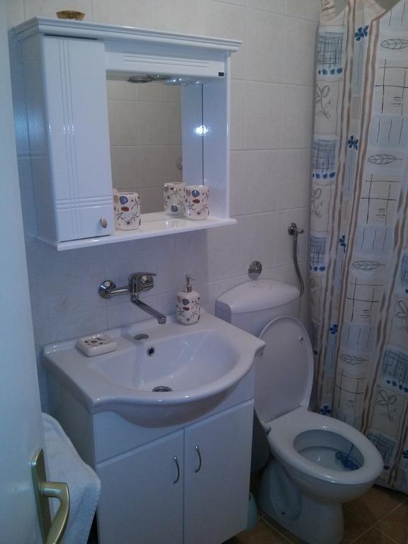 Holiday House Popovic Sućuraj Dış mekan fotoğraf